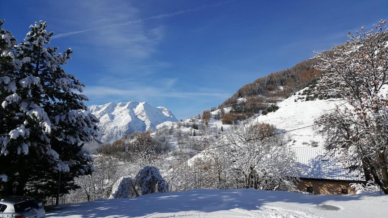 Le Skidoux Huez エクステリア 写真